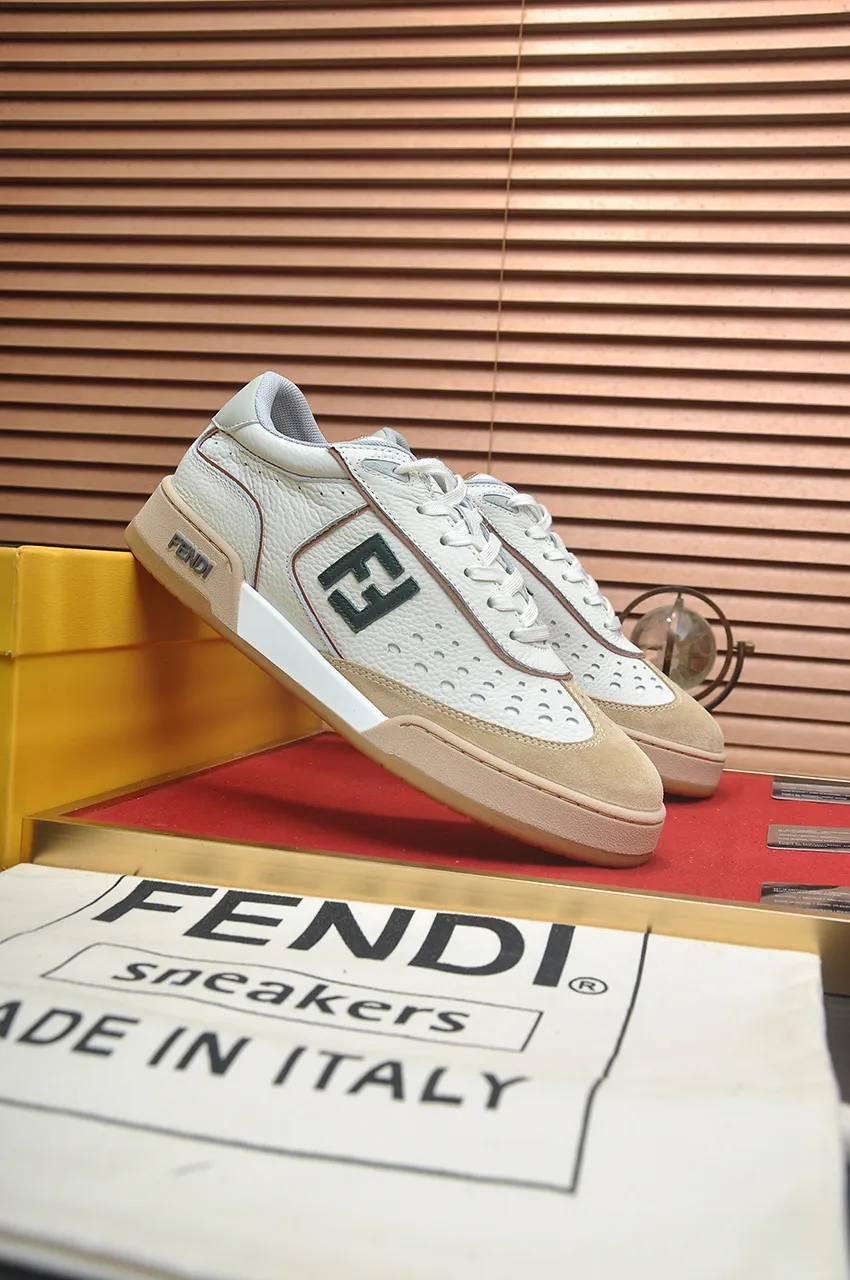 Men's shoes 💰600💶 [Fendi] The latest couple model 🔥 Many 💑 stars have the same style. FD match is a one-to-one replica of the original version. The first fendi match created by designer Kim Jones and Trainer basketball sneakers by Donkey. Material: Original silk leather. Lining: breathable mesh. Packaging: Original 1:1 matching high-end packaging. Size: Female 35-40 Male 38-44 (45 46. Custom-made (no return or exchange)